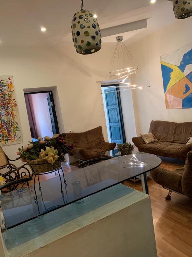 Old Tbilisi Art Home ภายนอก รูปภาพ